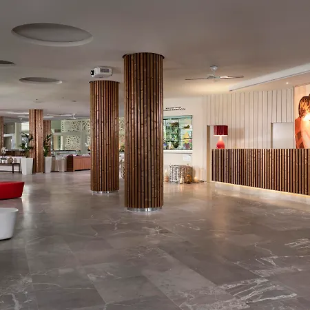 Melia South Hotel 4*