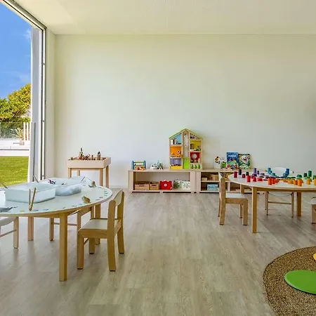 Melia South 4*