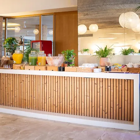 Hotel Melia South 4*